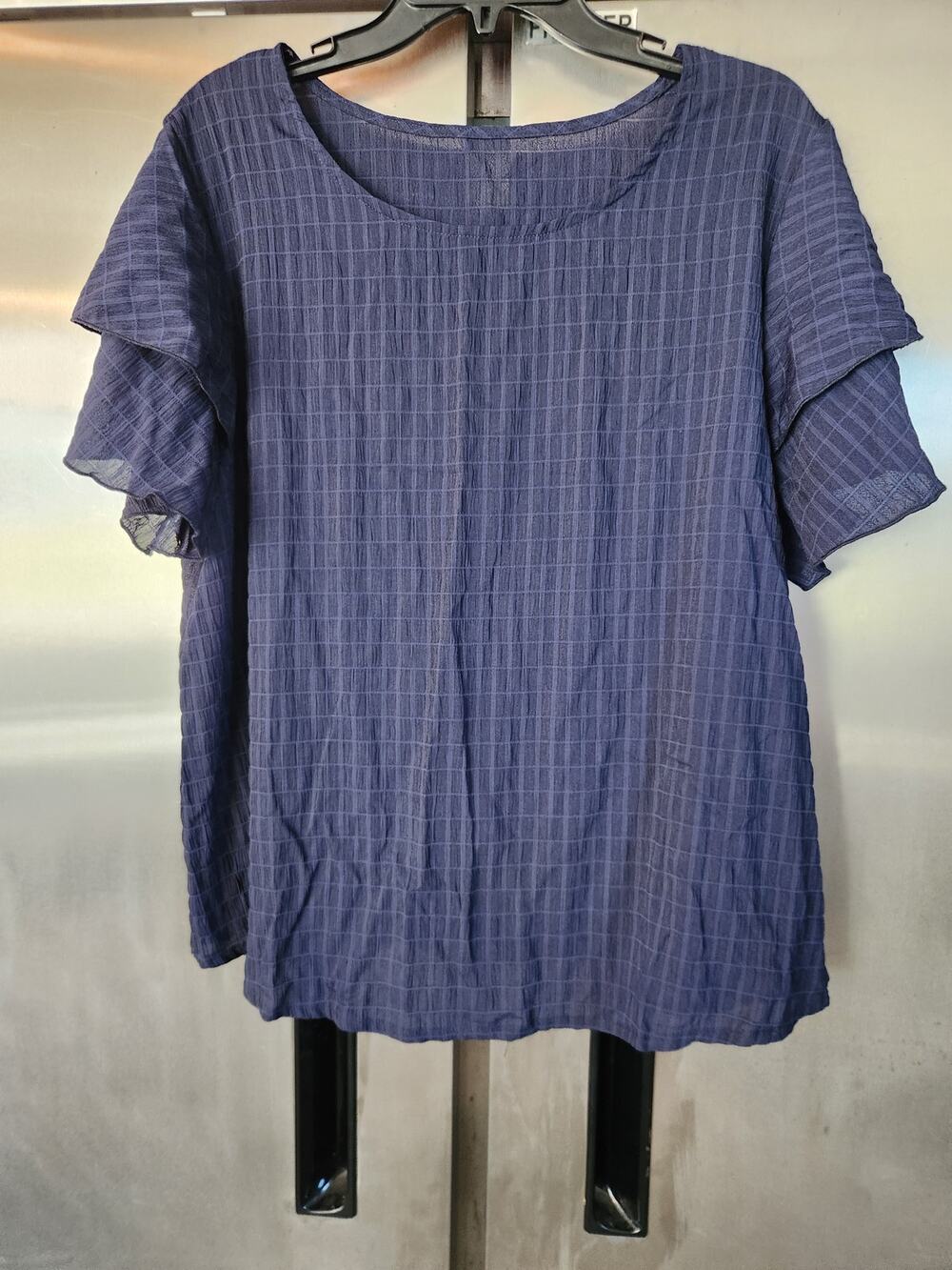 SHEIN Curve Womens Flutter Sleeve Top Plus 1XL | Navy Textured Windowpane